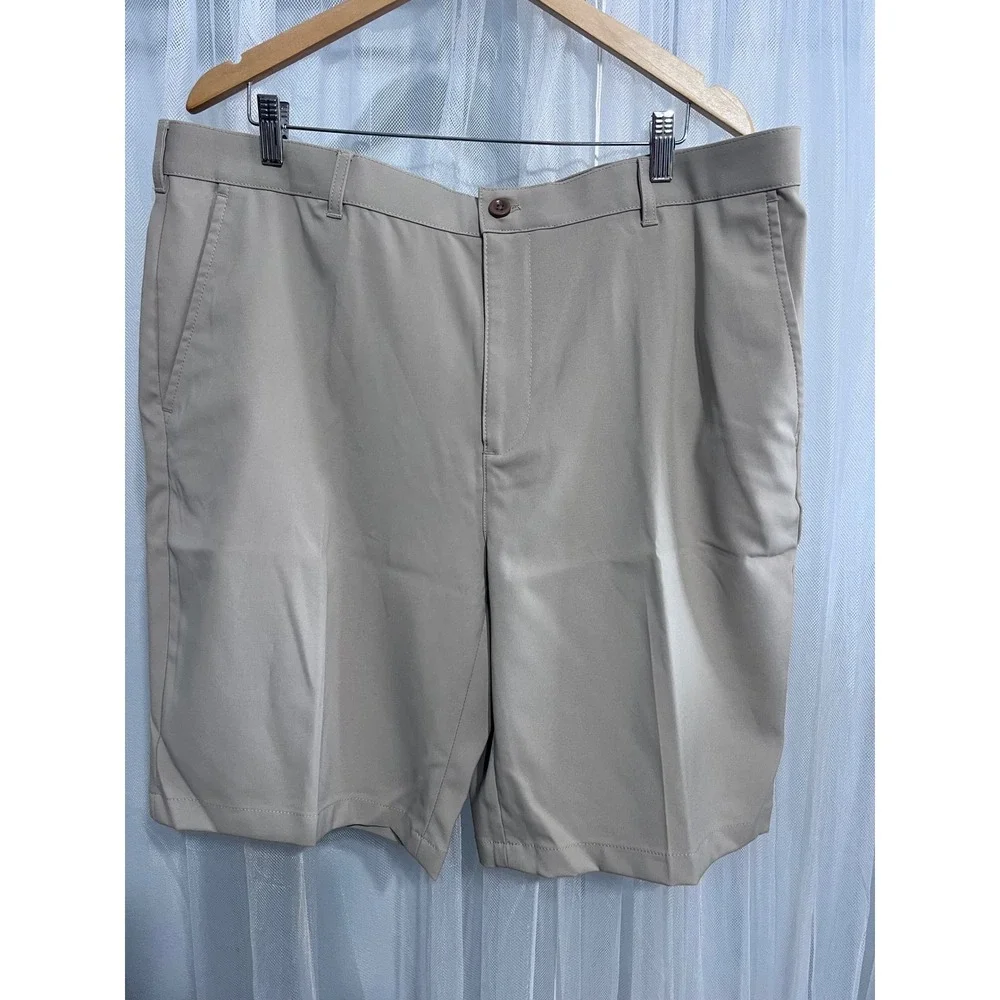IZOD Golf Sportflex Shorts Mens 40 Khaki Straight Fit Stretch Wicking UPF-15 NWT